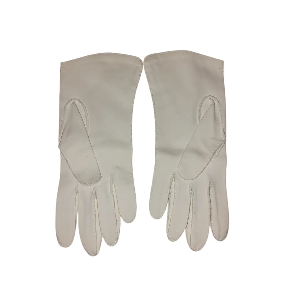 Elegant Vintage 1970s White Embroidered Women's Handsewn Gloves